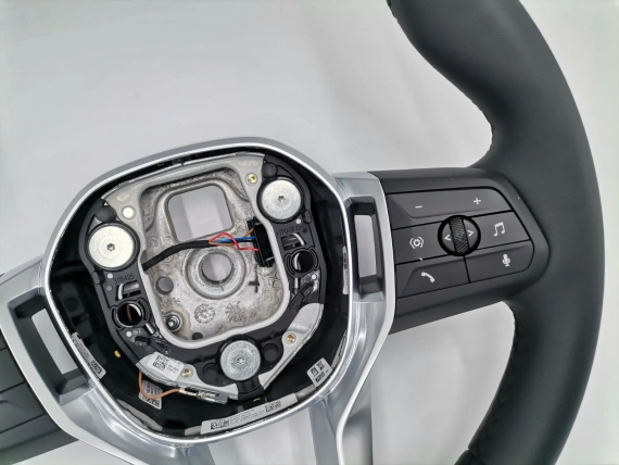 New steering wheel OE BMW U06 X1 U11 X2 U10 sport