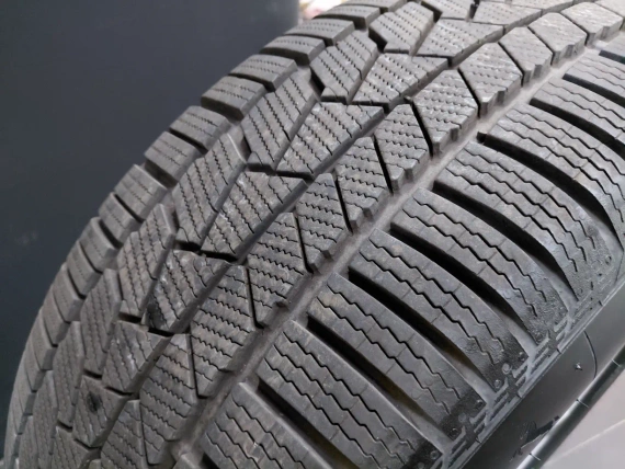 20" BMW Style 750 Winterrader TPMS BMW X7 G07