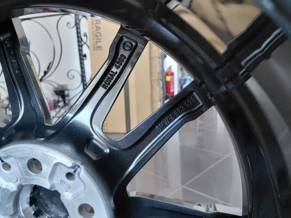 18" opon BMW Style 780 czujniki G20 G21 G22 G23