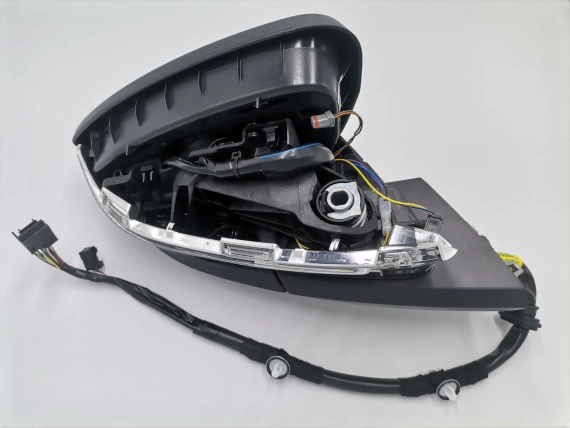 Нов 89B857502Q OE Audi Q4 Огледало 15+6 pin