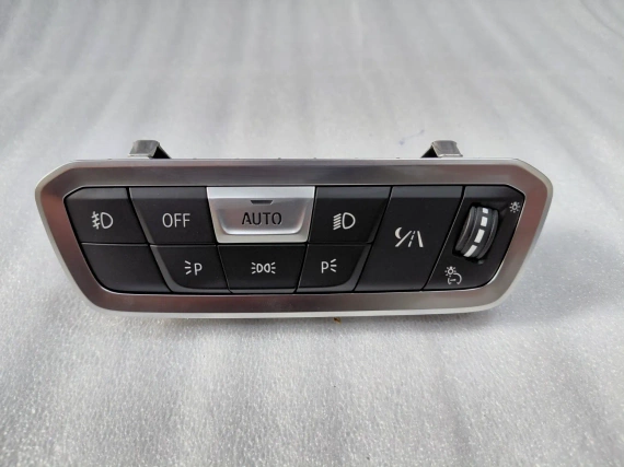 9461136 BMW X5 G05 X6 G06 ПАНЕЛ ЗА СВЕТЛИНИ