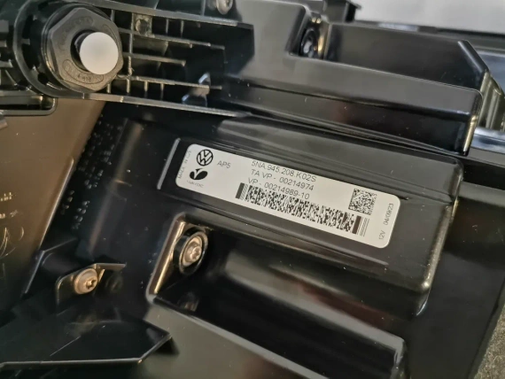 Set New OE IQ Light Matrix LED Taillight VW Tiguan