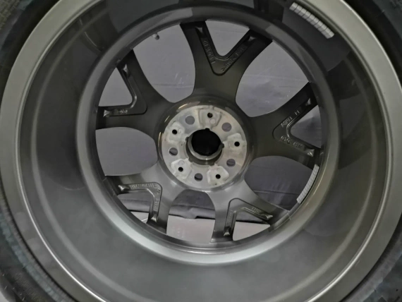 19" Zestaw zimowy Koła BMW Styl 735 Opony Pirelli 2022 Czujniki BMW X5 G05 X6 G06
