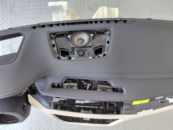 Armaturenbrett für BMW 7er G11 G12 mit Head Up