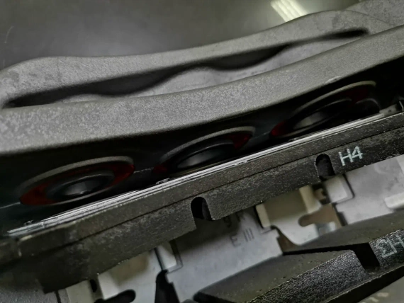 Нов 4N0615106BJ Audi A8 4N спирачен апарат десен