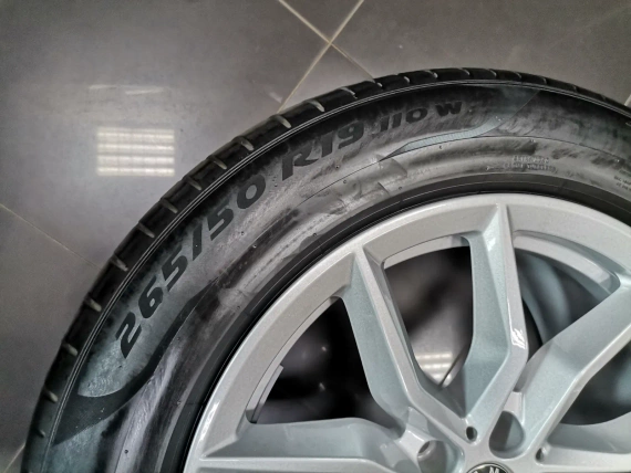 19" Sommer-Kit BMW Felgen Style 734 Reifen Pirelli Sensoren BMW X5 G05 X6 G06