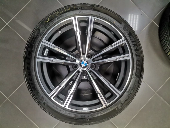 19” Nowe felgi BMW Styl M812 Opony Czujniki BMW M5 F90 M8 F91 F92 F93