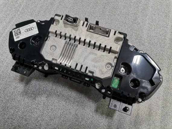 Нов 8W5920870M ОЕ дигитален километраж Audi A4 A5