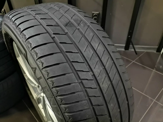 20" calowe jak nowe felgi BMW Style 750 z czujnikami BMW X7 G07