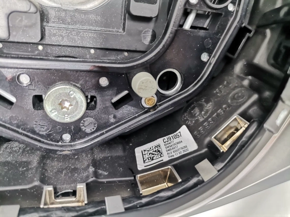 New 5km Atlas Gray Steering Wheel OE BMW 7 i7 G70