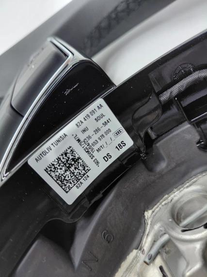 82A419091AA Neues Lenkrad Audi A1 A3 S3 RS3 8Y Def