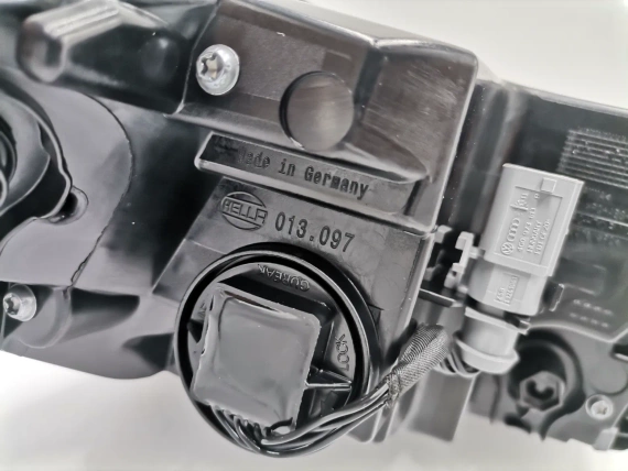 Neu 4N0945208L Audi S8 A8 4N D5 OLED Rückleuchte