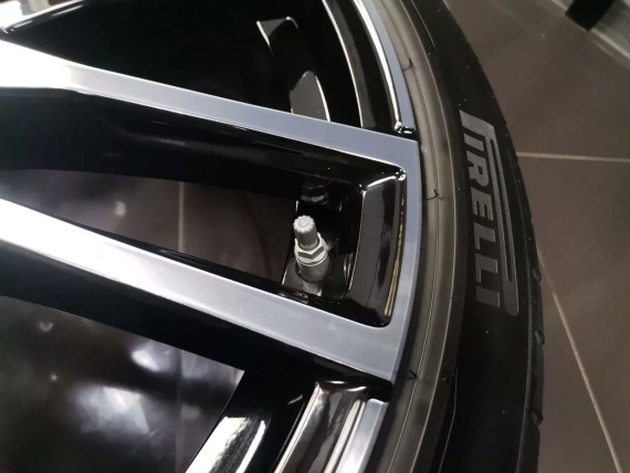 22” Летен К-т БМВ Джанти Style M742 Гуми Pirelli Датчици BMW X5 G05 X6 G06