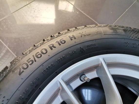 NEUE 16 Zoll Winterräder im BMW-Stil 774 Reifen Sensoren G20 G21 G22 G23