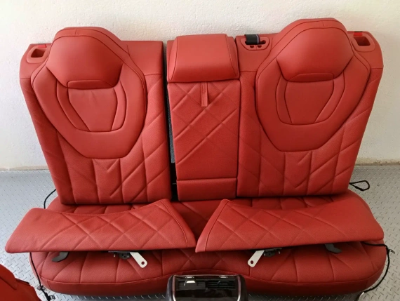 Нов салон BMW XM X8 G09 Individual Leder Carbon