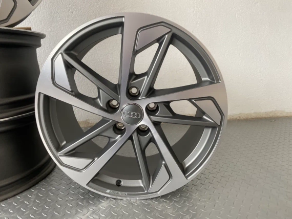 Nowe 8W0601025EK 18 cali OE felgi Audi A4 S4 A6 Q5