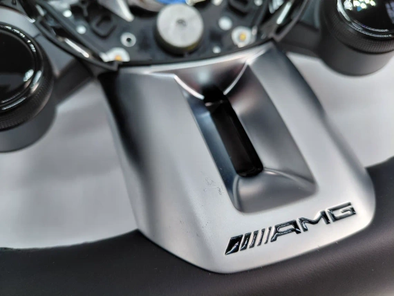 Nowa sportowa kierownica AMG Mercedes W223 W213