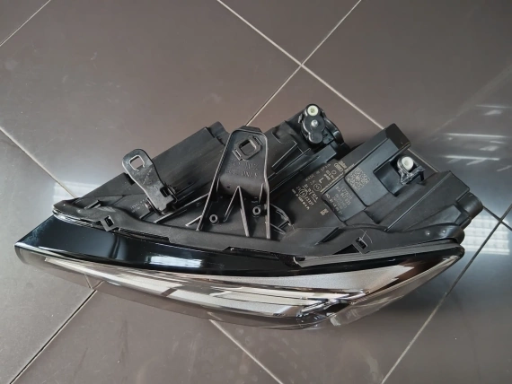 Нов 81A941035 Audi Q2 81A LED Matrix Фар