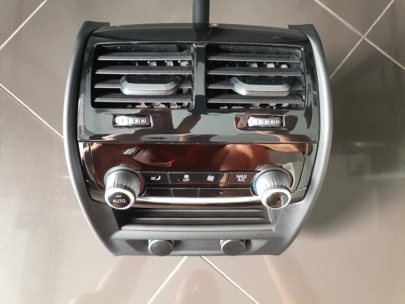 Заден Панел Управление Климатик + Въздуховод Клапи BMW G30 G31 G32 F90 - A59