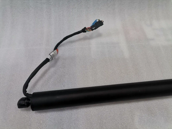 7390410 Shock absorber tailgate BMW 5 Series G31