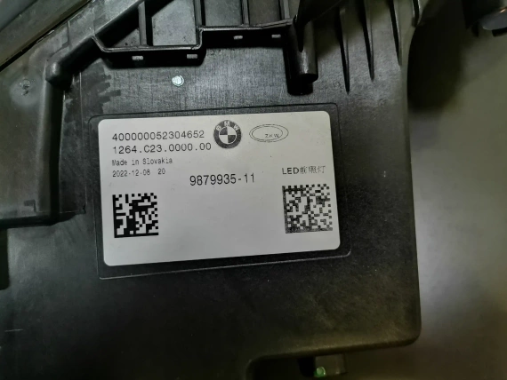 Nowy Reflektor górny lewy BMW G70 i7 Crystal Swarovski 9879935