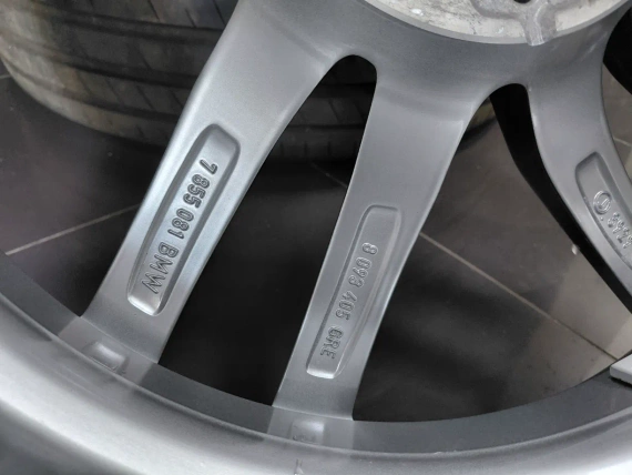 18" felgi BMW Styl 662 M Czujniki BMW G30 G31