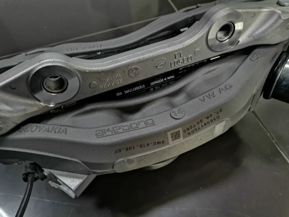Нов 8W0615105EF Audi A4 A5 A6 спирачен апарат ляв