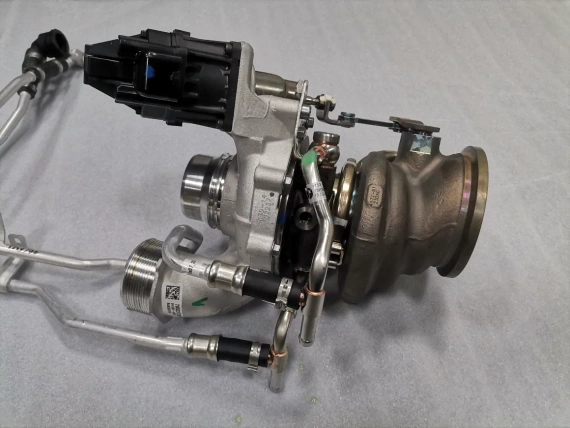 Turbosprężarka 7852373 BMW M5 F90 F91 F95 F96 5-8