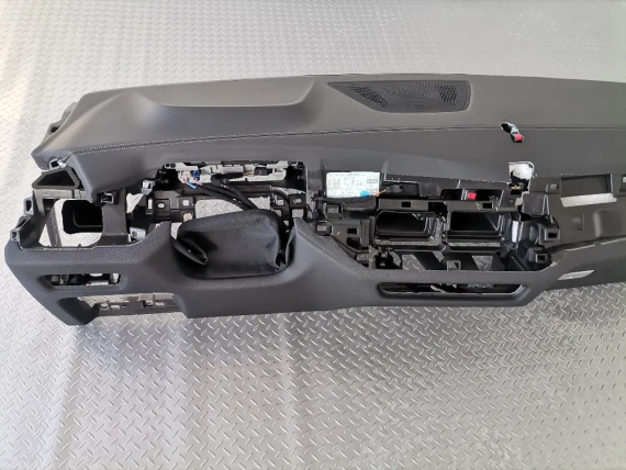 Ново табло за BMW G05 LCI G06 G07 F95 F96 без HUD