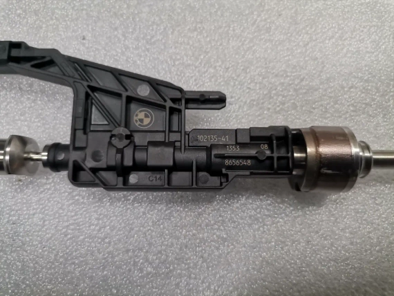 Neu OE 8656548 Injector Hochdruckrail BMW 5 X5 B58