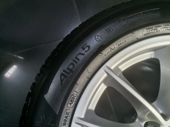 Zestaw zimowy 17” BMW Felgi Styl 618 Opony Michelin Alpine 5 czujników G22 G23 G26 G30 G31 i4