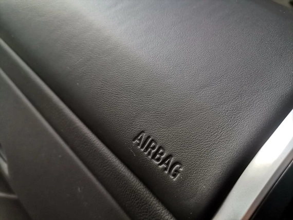 Арматурно Табло BMW 8 G14 G15 G16 Черна Гладка Merino Кожа HUD A50