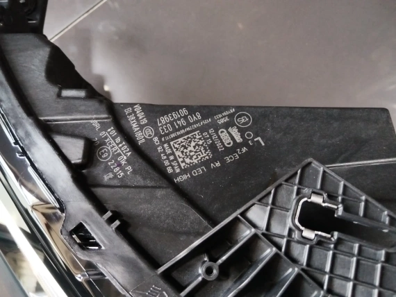 Нов 8Y0941033 Audi A3 S3 8Y Voll LED Фар