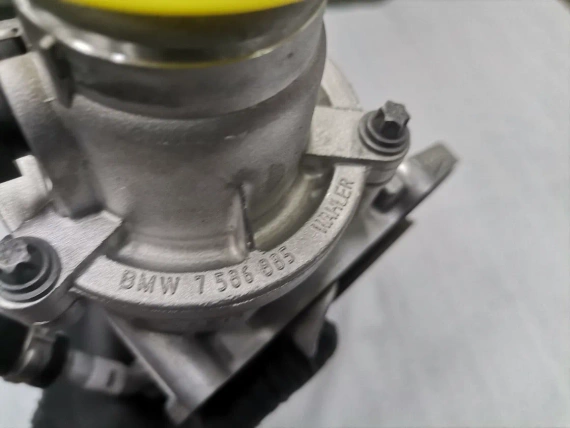 7852344 Pompa wody BMW F90 F91 XM G09 F95 X6 F96