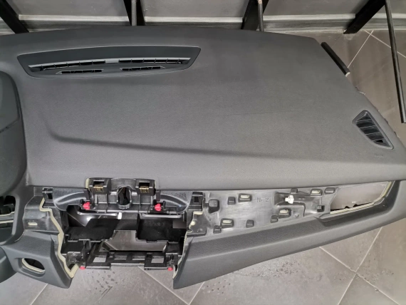 Black Dashboard BMW 2 F45 F46 HUD - Original