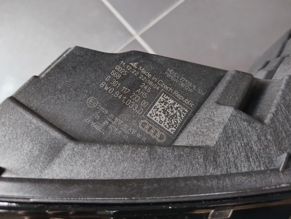 New 8W0941033D Audi A4 B9 8W Voll Led Headlights