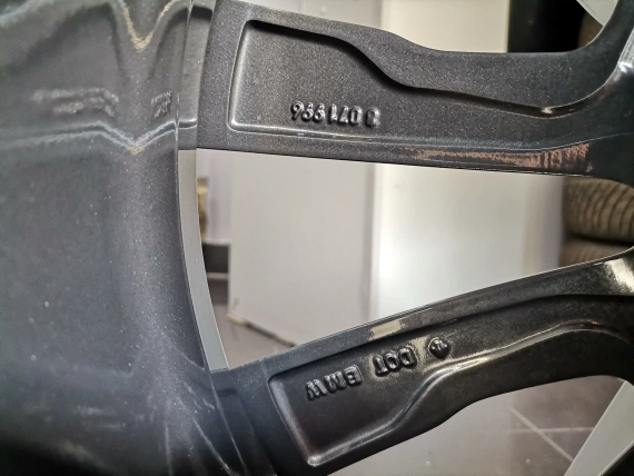 20" Zestaw letni BMW Koła Styl 740 M Opony Pirelli 2023 Czujniki BMW X5 G05 X6 G06