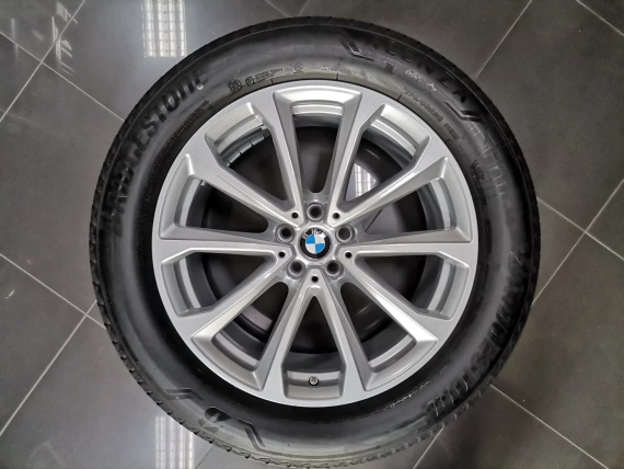 20” Like New BMW Style 750 Wheels with BMW X7 G07 Sensors