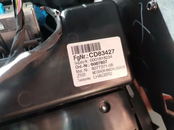Panel tylny Sterowanie klimatyzacją BMW G14 G15 G16 M8 G05 G06 G07 A68