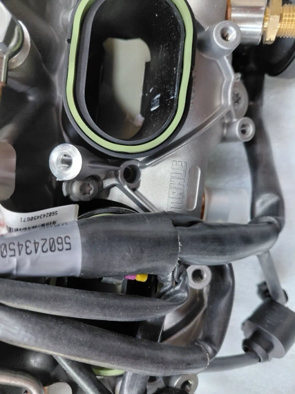 07L103285 Neuer linker Zylinderkopfsatz 5.2 V10