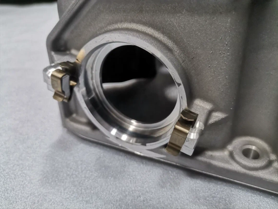 8699195 Капак на цилиндрова глава BMW F90 F91 F95