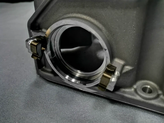 8699195 Капак на цилиндрова глава BMW F90 F91 F95