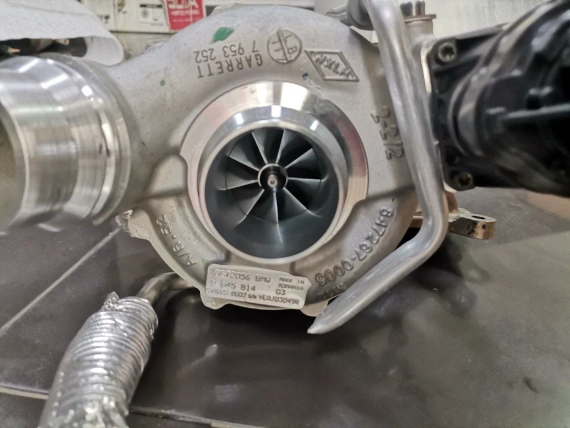 Turbosprężarka 9845814 OE BMW 3 5 x3 G20 G30 G01 G