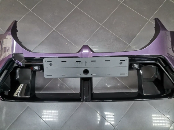 Like New BMW G90 G99 M5 Front Bumper Kit Violett