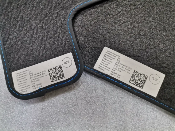 New 83A864450 GKX OE Audi Q3 RSQ3 textile floor