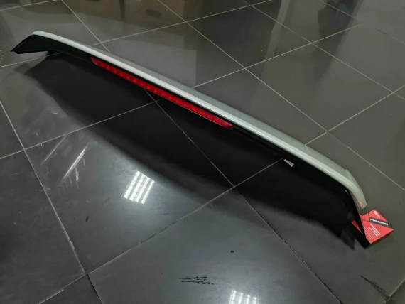 Neu OE 81A827933C Audi Q2 GA Dachspoiler S-Line