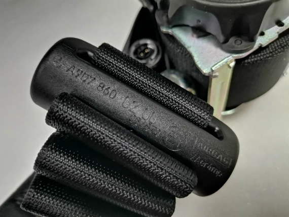 New Right Seat Belt A9078600200 Sprinter 907 910