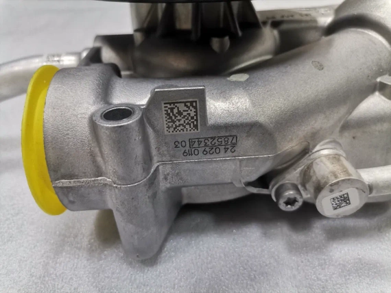 7852344 Водна помпа BMW F90 F91 XM G09 F95 X6 F96