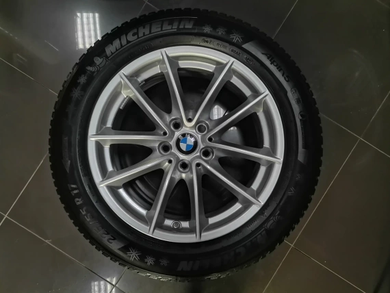 Зимен к-т 17” BMW Джанти Style 618 Гуми Michelin Alpine 5 Датчици G22 G23 G26 G30 G31 i4
