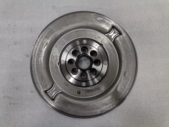 Dual mass flywheel 5A47767 BMW G70 G05 G06 X7 G07